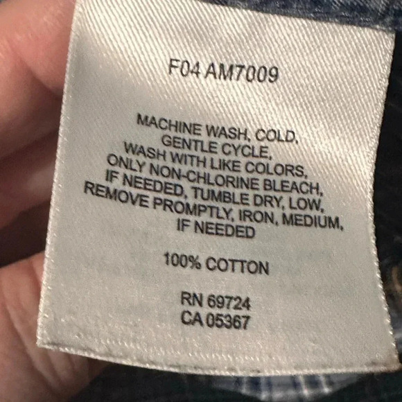 EUC Men’s Columbia Long Sleeve Button Down. Blue/grey Size Large. Chest Pocket - Picture 6 of 6